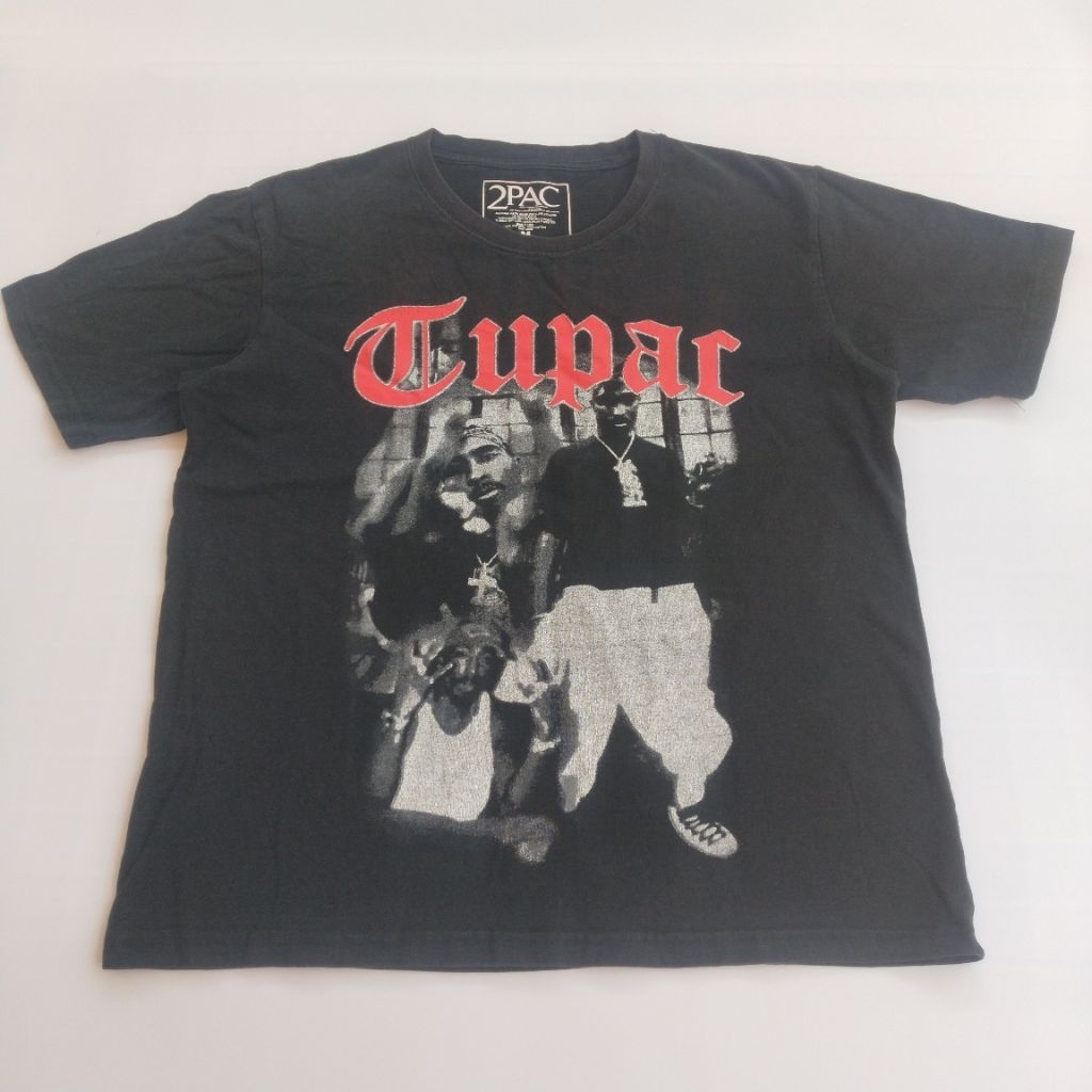 เสื้อยืด Vlone x 2pac มือสอง