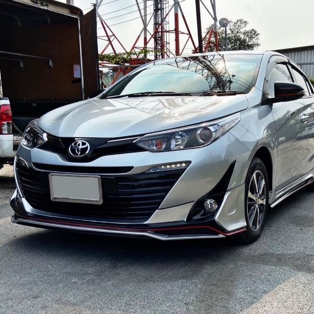 ♥ สเกิร์ต โตโยต้ายาริส Toyota Yaris 2017 - 18 faustino (4ประตู)
