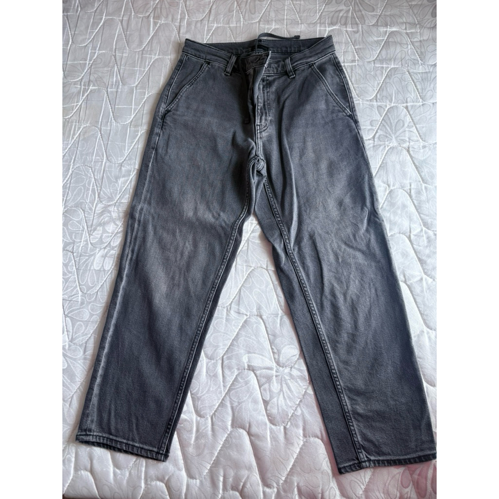Uniqlo Relaxed Ankle Jeans