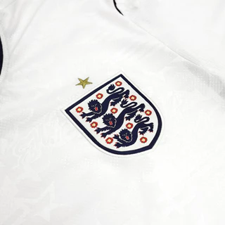 [สต็อกในไทย] New! เสื้อฟุตบอล งานเกรดแฟนสีขาว เสื้อกีฬาคุณภาพพร้อมโลโก้ พร้อมรีดเบอร์ชื่อและอาร์มได้ทุกตัว