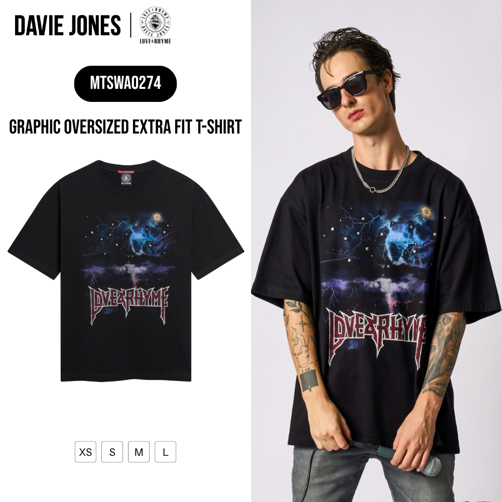 DAVIE JONES [LOVE & RHYME] เสื้อยืดผู้ชาย Graphic Oversized Extra Fit T-Shirt สีดำ WA0274