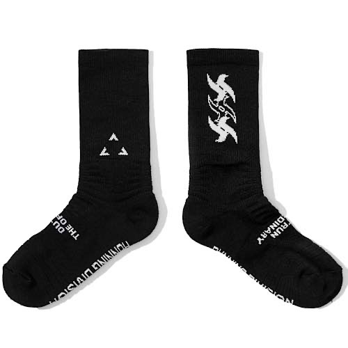 CULTURE ESSENTIAL RUNNING CREW SOCKS