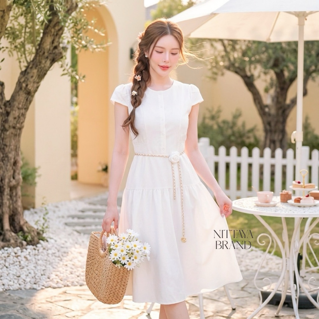 [NITTAYA] D2874 ชุดเดรสกระโปรงคอกลมแขนลํ้าแต่งกระดุมหน้าเอวแต่งสม็อค+สายโซ่ดอกไม้ เรียบหรูดูแพงใส่ออกงาน ดินเนอร์ ทำงาน