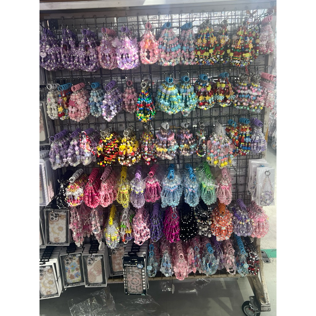 สายคล้องมือมาใหม่สวยๆมีหลายลาย สนใจสายลายไหนสอบถามได้ครับ