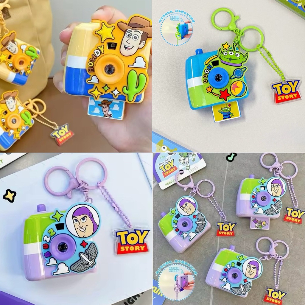 พวงกุญแจกล้อง toy story