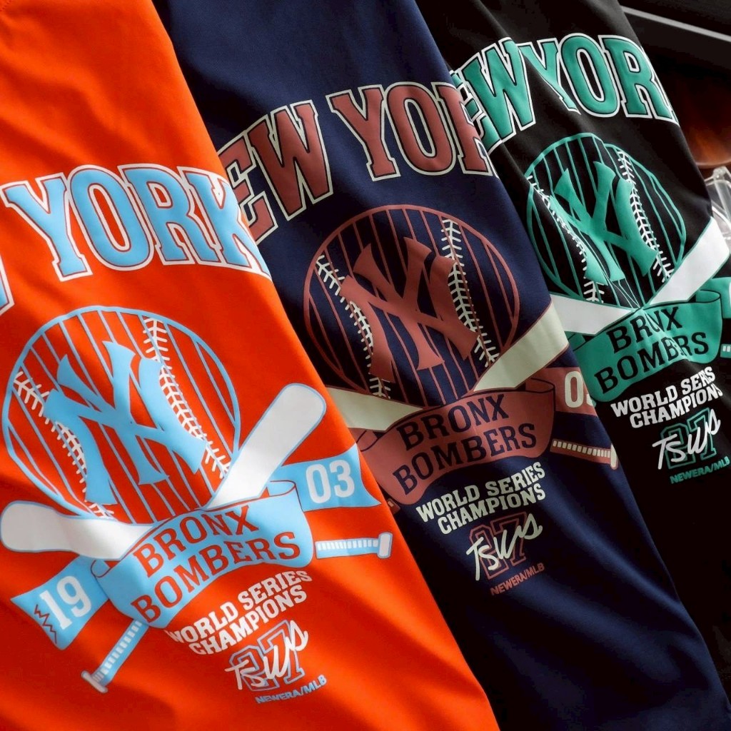 เสื้อยืด NEW ERA คอกลมแขนสั้นแต่งดีเทลเรียบๆด้านหน้าสกรีนโลโก้-NEW YORK BRONX BOMBERS 1903 เนื้อผ้า COTTON ราคา ถูกที่สุด ดีลบีเคเค แกลเลอรีภาพที่ 8