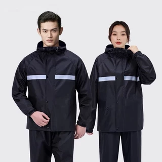 【ซื้อ 1 แถม 1+COD】เสื้อกันฝนผู้ใหญ่ ชุดกันฝนขี่มอเตอร์ไซค์ สีดำ ไซซ์ XL แบบหนา มีแถบสะท้อนแสง กันฝน เสื้อกางเกงครบ