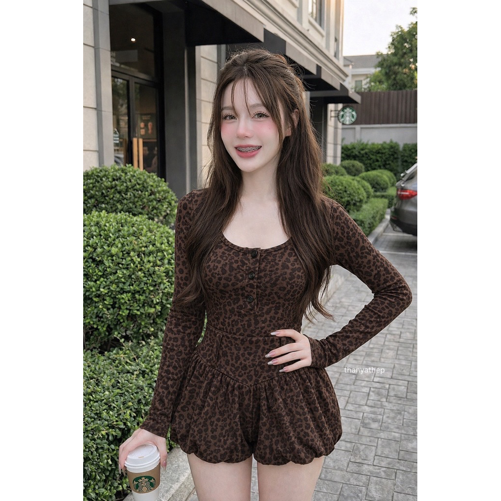 Set 2ชิ้น เสื้อแขนยาวกระดุมหน้า มาพร้อมกางเกงขาสั้นทรงบอลลูนสุดฮิต สีคลาสสิค ใส่ได้ตลอด เนื้อผ้านิ่มไม่ร้อน – โปรปัง
