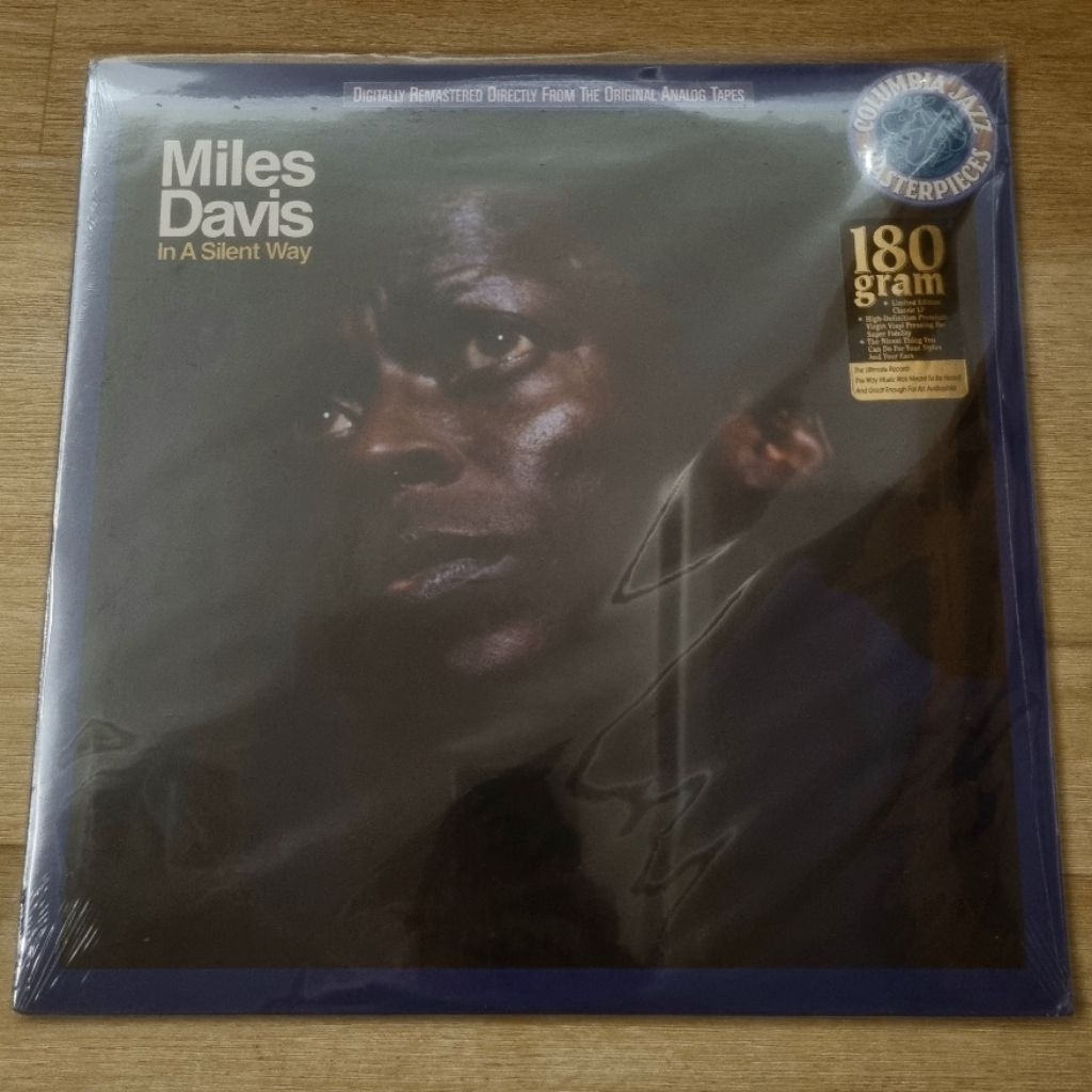 (LP) Miles Davis - In A Silent Way [Premium Pressing] Vinyl แผ่นเสียงมือหนึ่ง