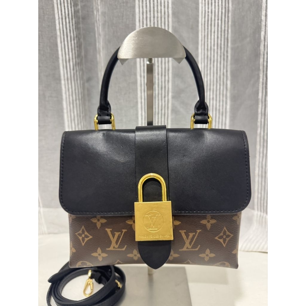 กระเป๋า Lv มือสองงานตู้