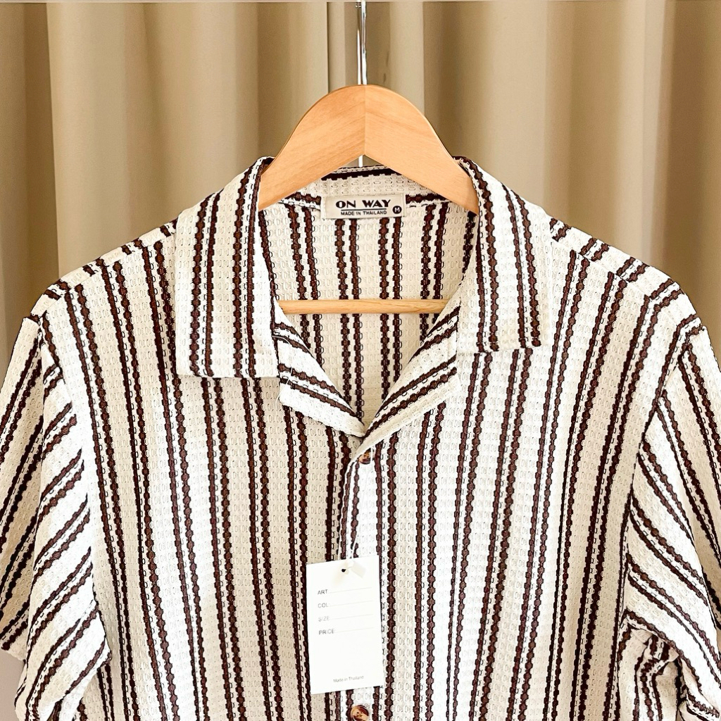 Knit collection - เสื้อถักแขนสั้น ลายเส้นคู่