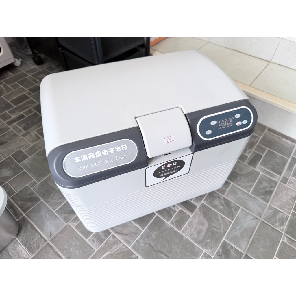ตู้เย็นมินิแบบพกพา (Mini Electronic Fridge