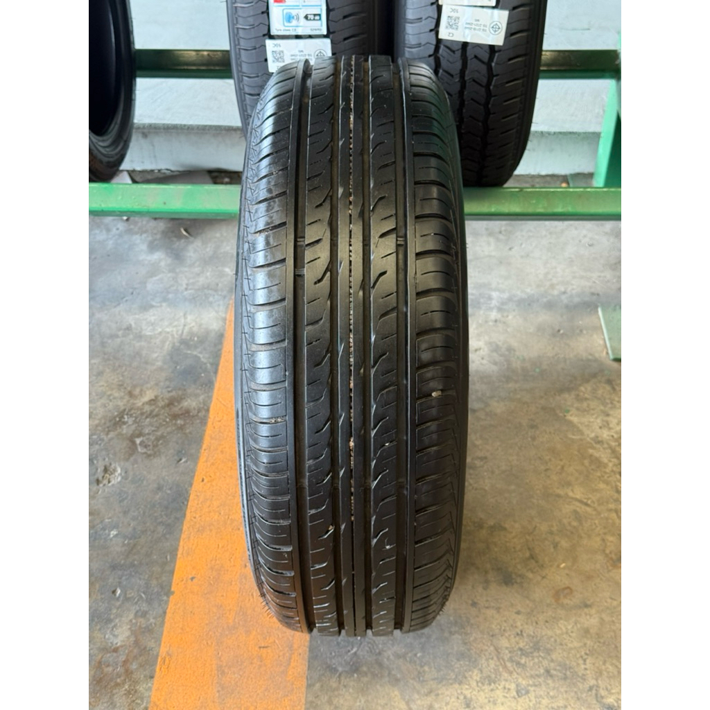 ยางรถยนต์มือสองDunlop 245/70R16 ปี24