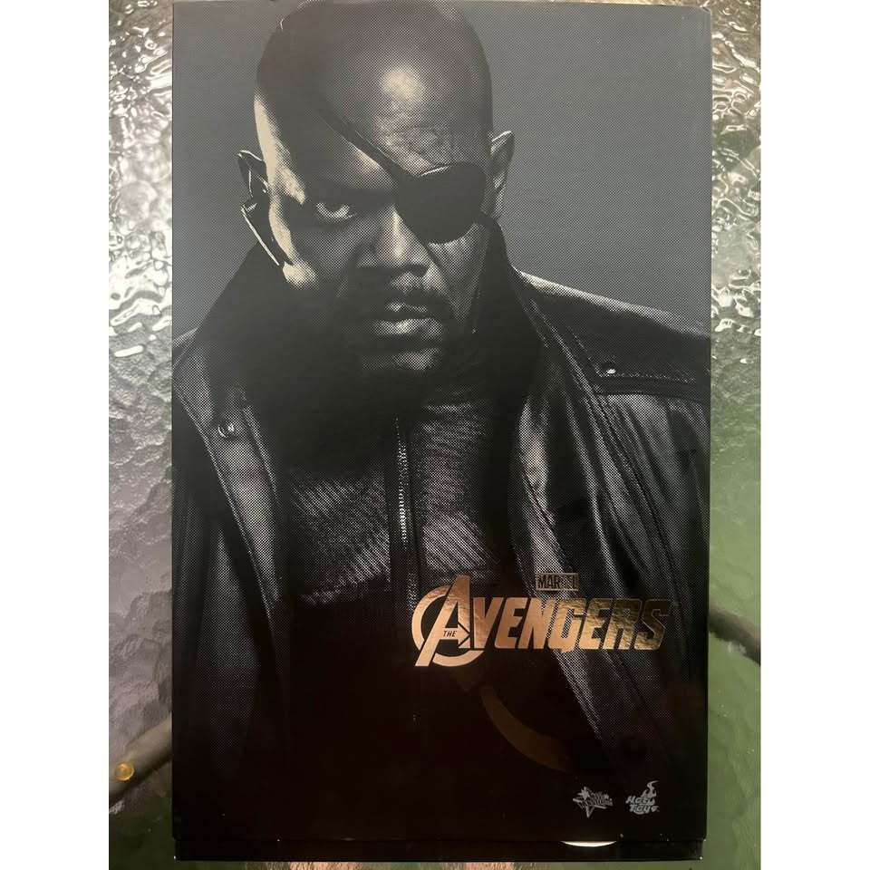 Hot Toys MMS169 - Nick Fury (The Avengers Edition) - 1/6 Action Figure