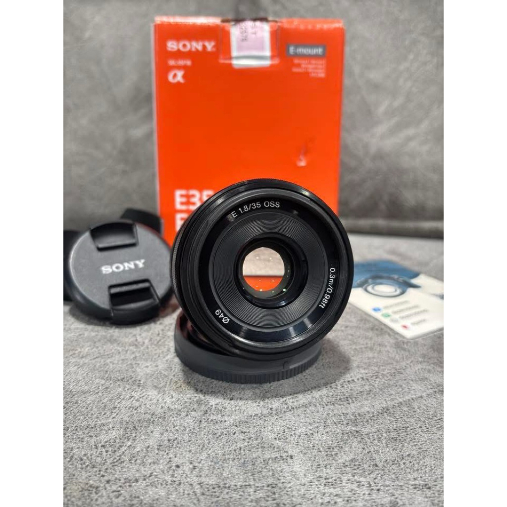 Lens Sony E-mount 35mm f/1.8 OSS