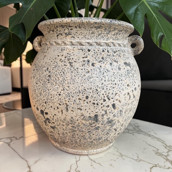 Flowerpot กระถางดินเผาทรงโอ่งอ้วนปากบาน มีหู 2 หู สีวินเทจเก่า ๆ ขนาด 33 X 31 cm.
