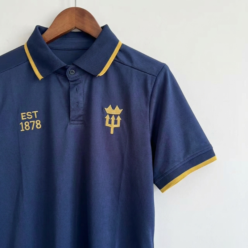 เสื้อฟุตบอล ปีศาจแดง ทรงวินเทจ ใส่ออกกำลังกาย ระบายอากาศได้ดี โทนสีกรมทอง พร้อมส่งจากไทย มีไซด์ใหญ่ S-4XL United Jersey