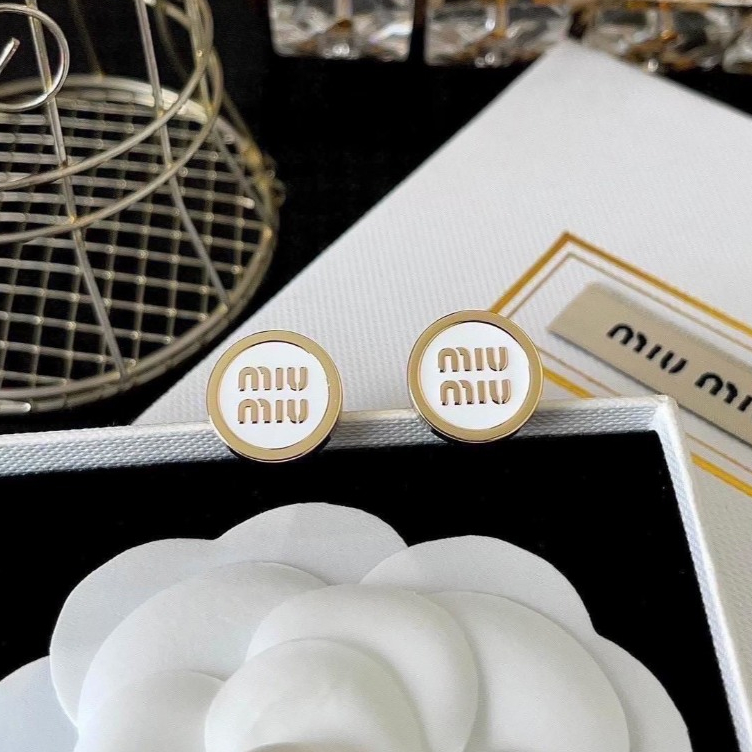 (M01) ต่างหู M Enameled คอลขายดี งานสวย ลัคชูสุดๆ รูปที่ 2