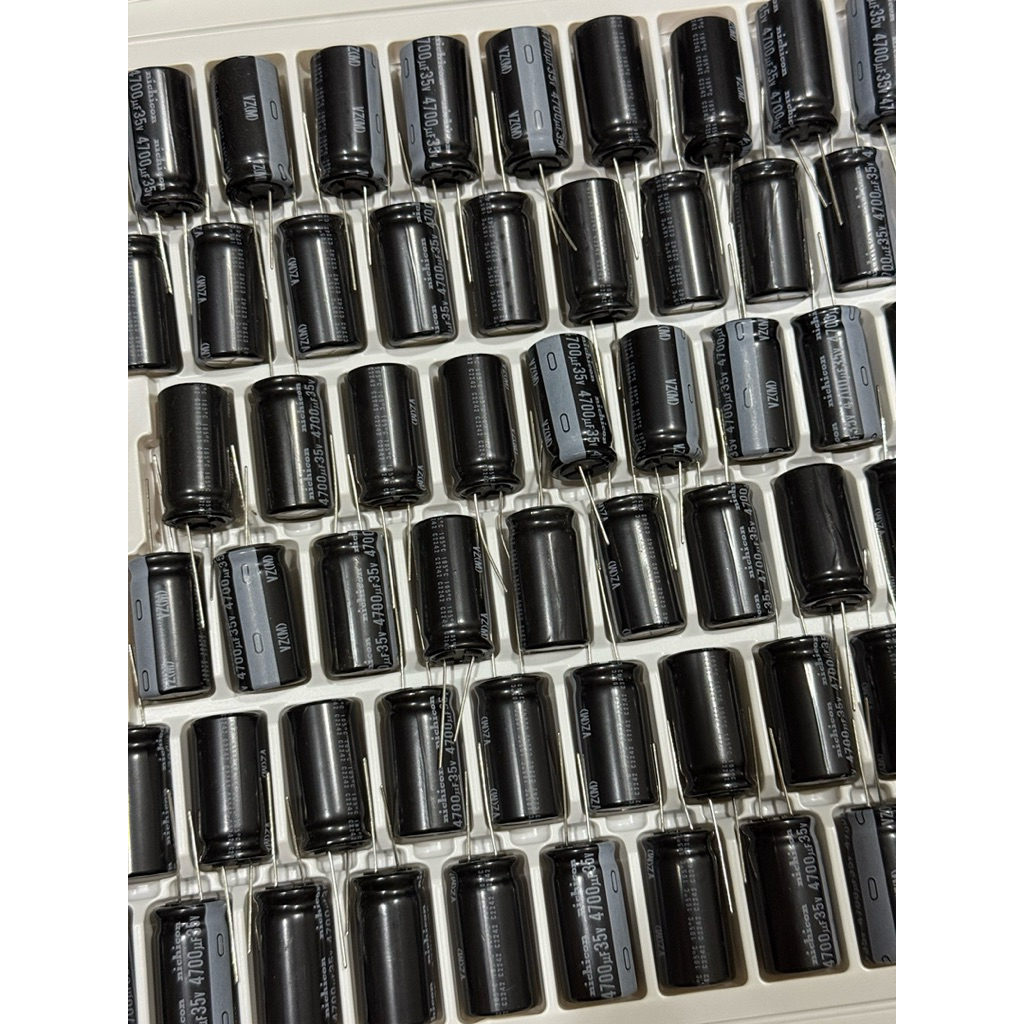 Capacitor ยี่ห้อ nichicon 4700uF 35V 18*35MM ขา7.5MM