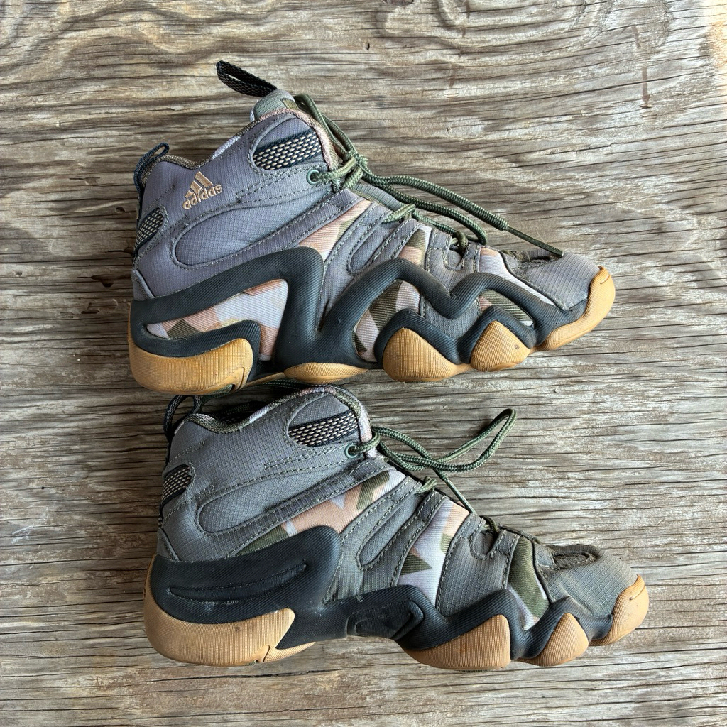 รองเท้า Kobe Adidas Equipment Crazy 8 CAMO Kobe Bryant Basketball Kids Shoes