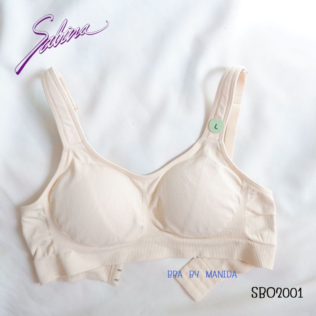 Sabina - SBO2001 Sabina Braless ไม่มีโครง ฟองน้ำบังทรงบางประมาณ 1 ซม. ด้วยนวัตกรรม CLOUD ON ช่วยให้เสื้อในมีสัมผัสนุ่ม