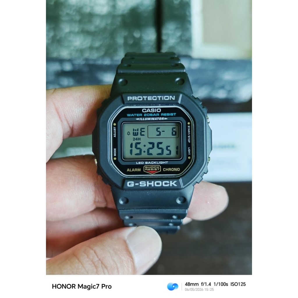 นาฬิกา Casio G-SHOCK รุ่น DW-5600UE-1DR สีดำ ของแท้ มือสอง
