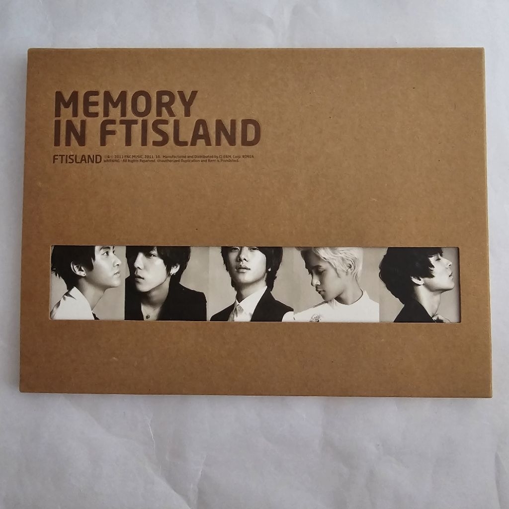 FTISLAND - Remake Album "Memory In FTISLAND" แกะแล้ว สภาพดี ไม่มีการ์ด 
Unseal, No Photocard,Good Co
