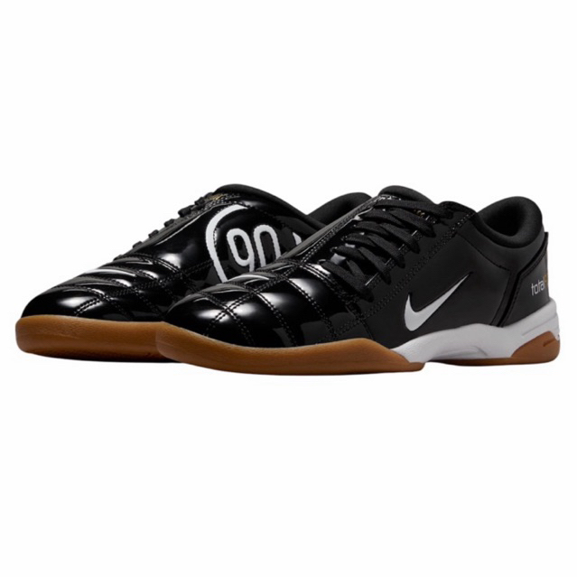 NEW !!! Nike Total 90