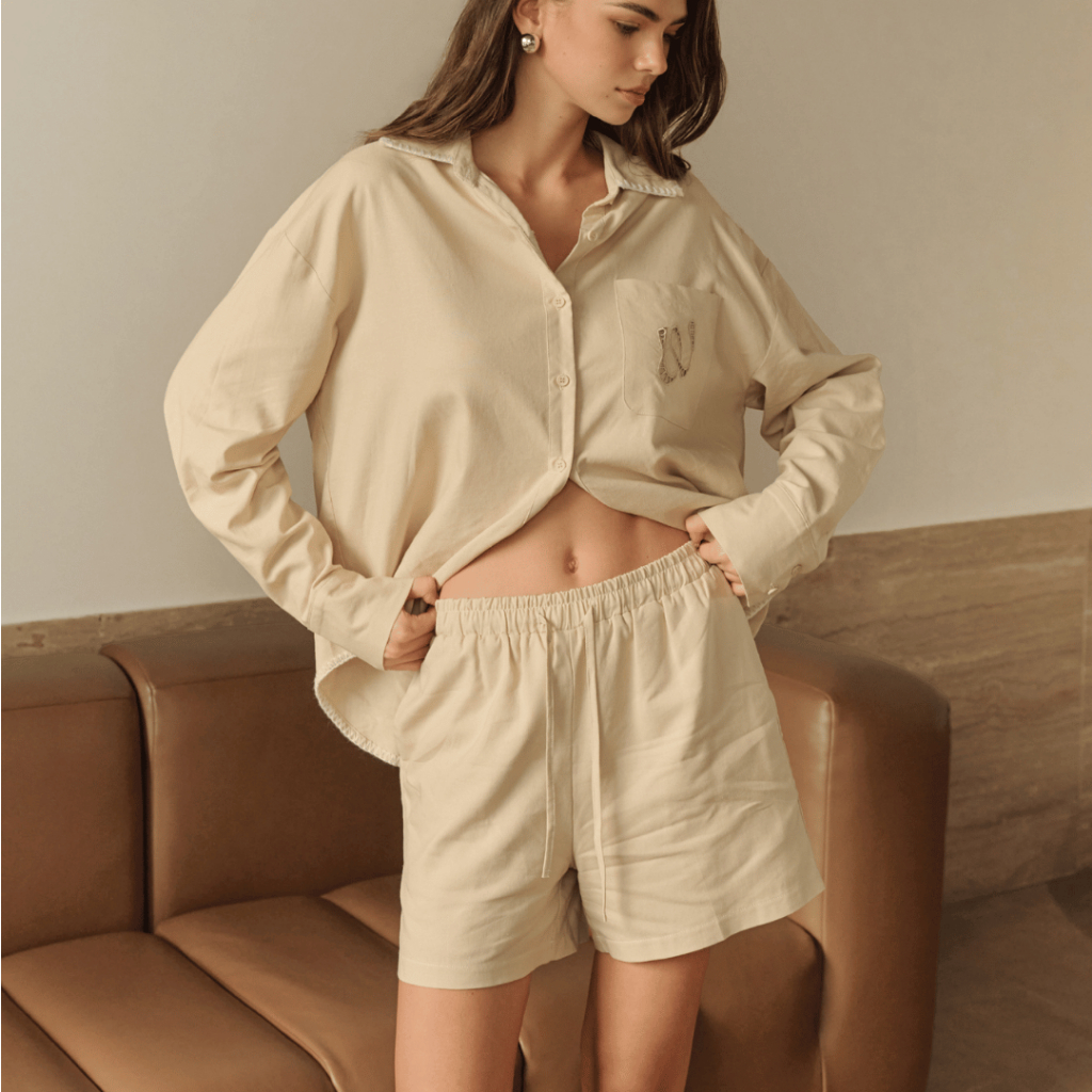 Withit Linen Shorts with Eyelet Embroidery กางเกงขาสั้นลินิน - BTW35792