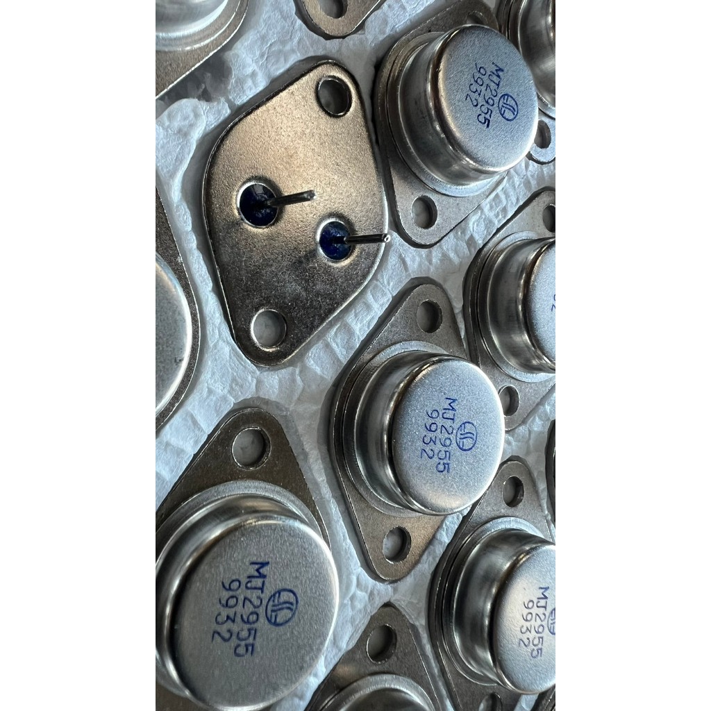 ขายส่ง ทรานซิสเตอร์ รุ่นยอดฮิต เบอร์ 2n3055 mj2955 สินค้าเกรดคุณภาพ 15A 600V  ใช้ในแอมป์ขยายเสียง สินค้้าแท้ ชิพใหญ่