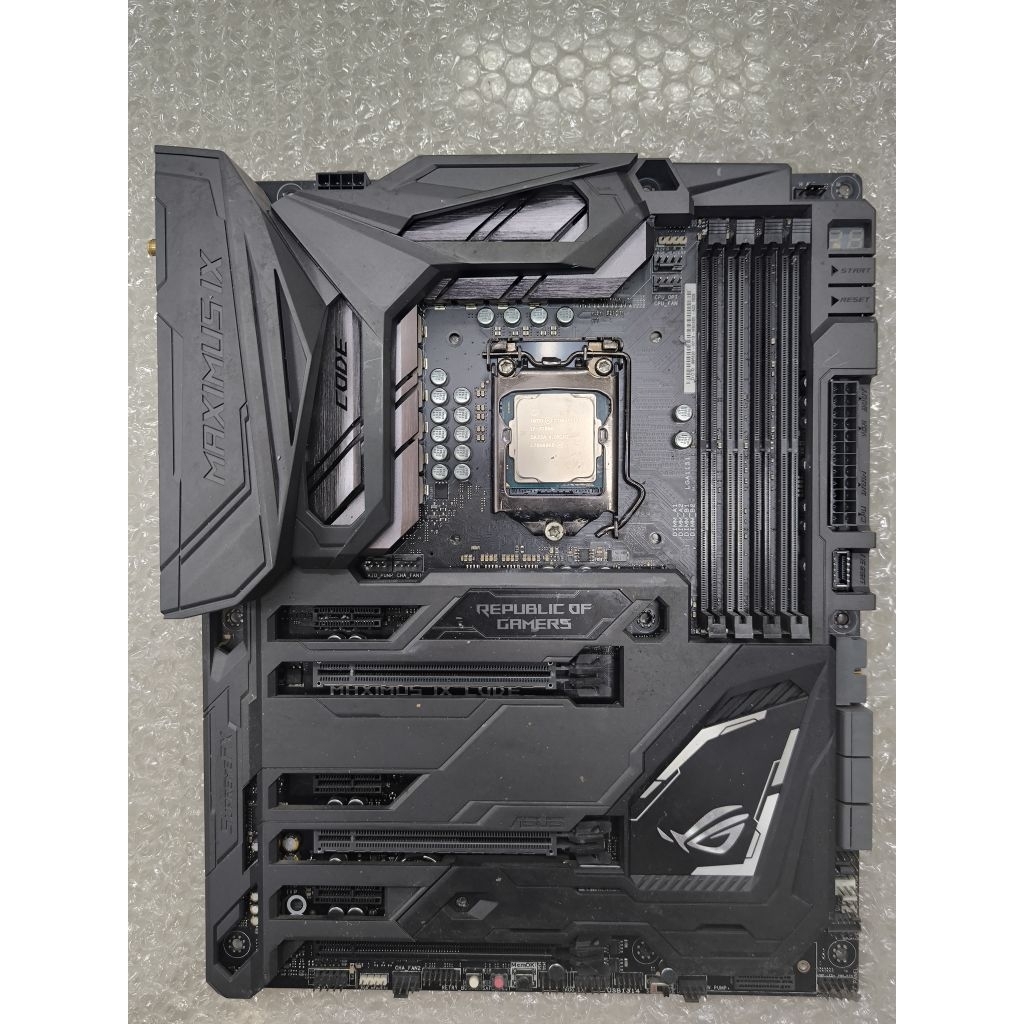 ASUS ROG MAXIMUS CODE + i7-7700K ( มือสองสภาพดี )