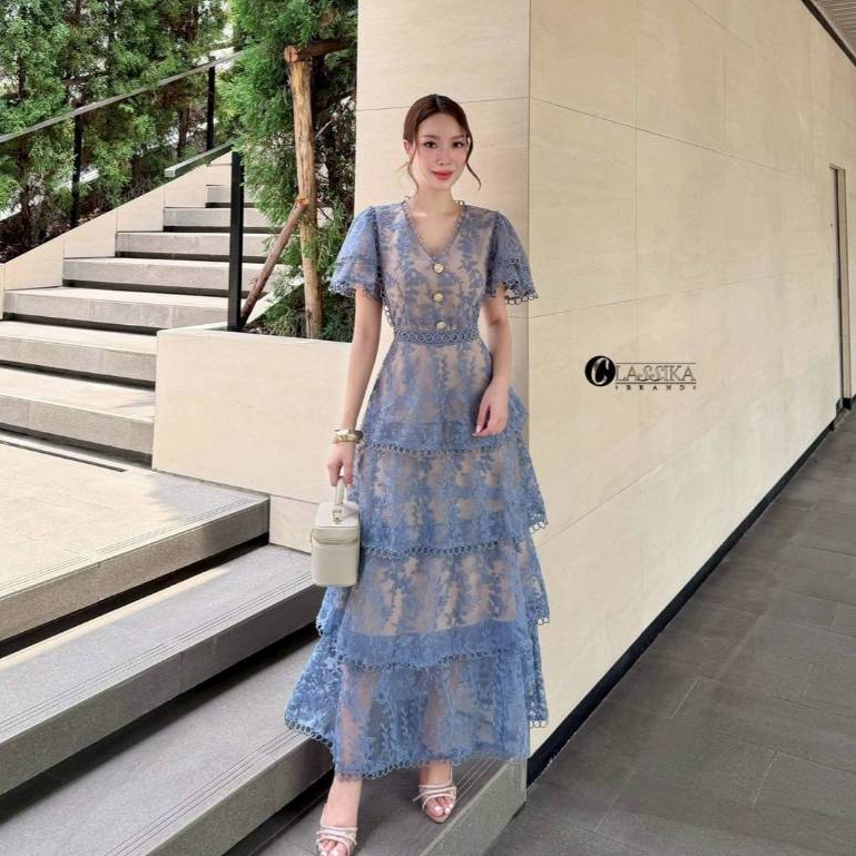 Classika Dress--สีฟ้ายาวแขนสั้น