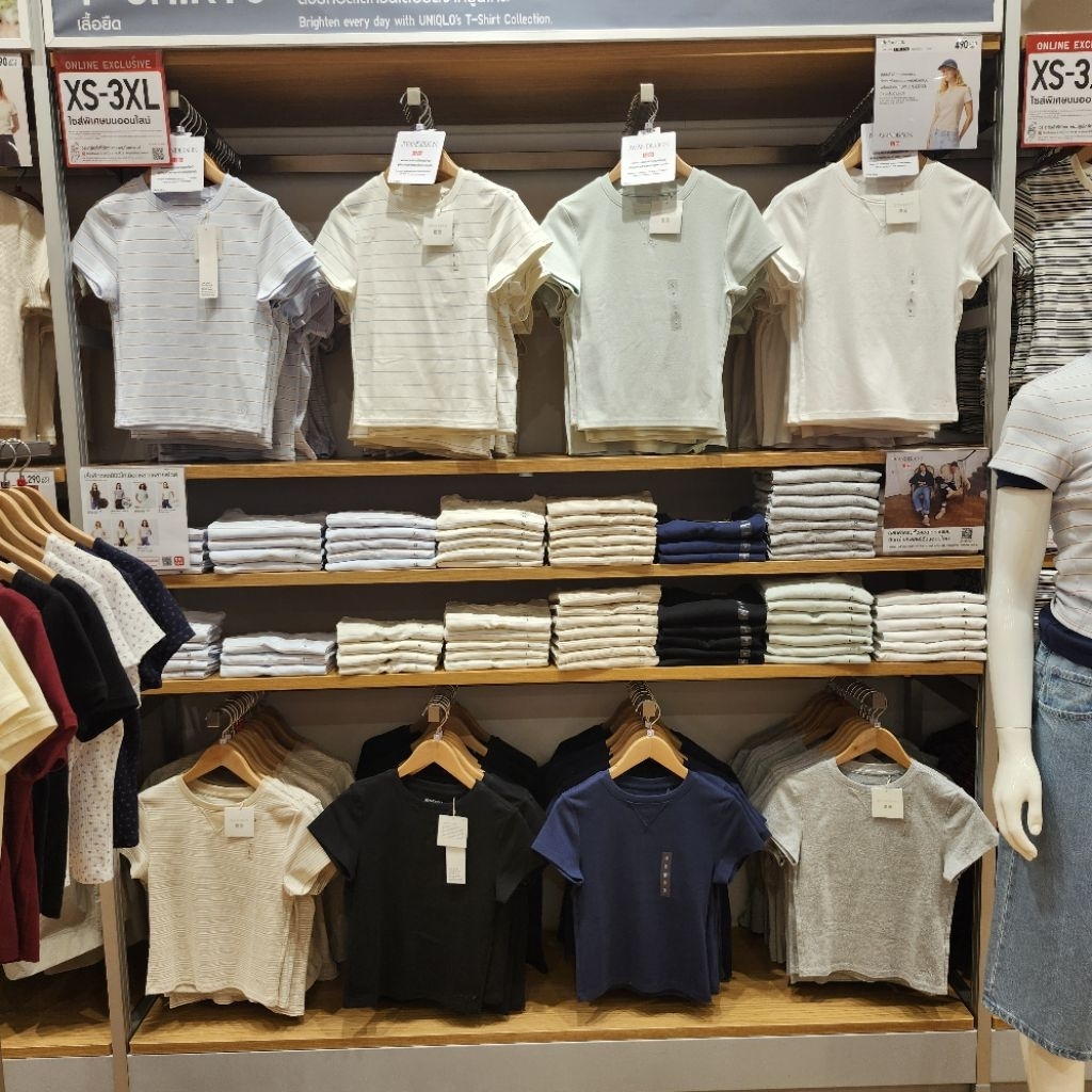 รับหิ้วของแท้ Uniqlo เสื้อยืดผู้หญิง ทรงมินิ คอลเลคชั่น JW ANDERSON