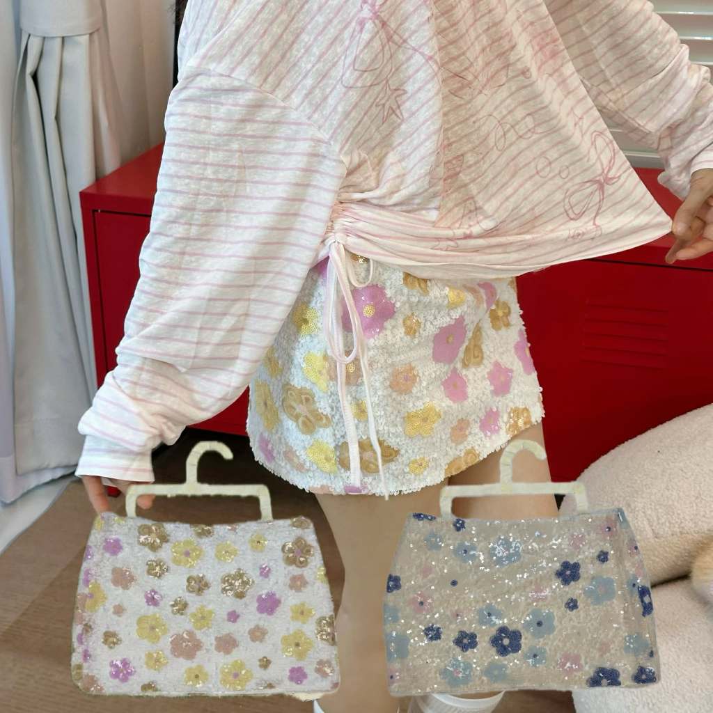 Bloom Tinker Skirt กระโปรงทรงเอเอวต่ำ ดีเทลดอกไม้วิงค์ทั้งตัวสุดน่ารัก