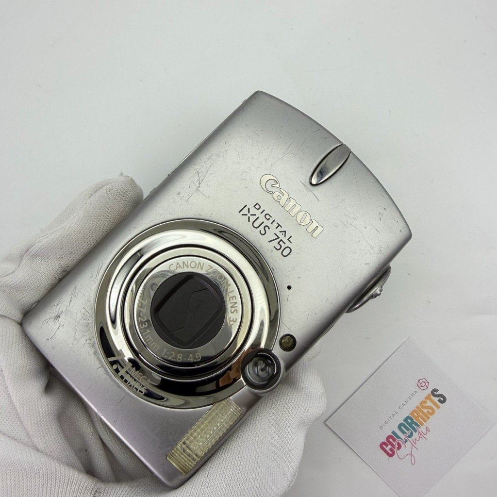Canon Ixus 750 / canon powershot sd550 (rare item)
