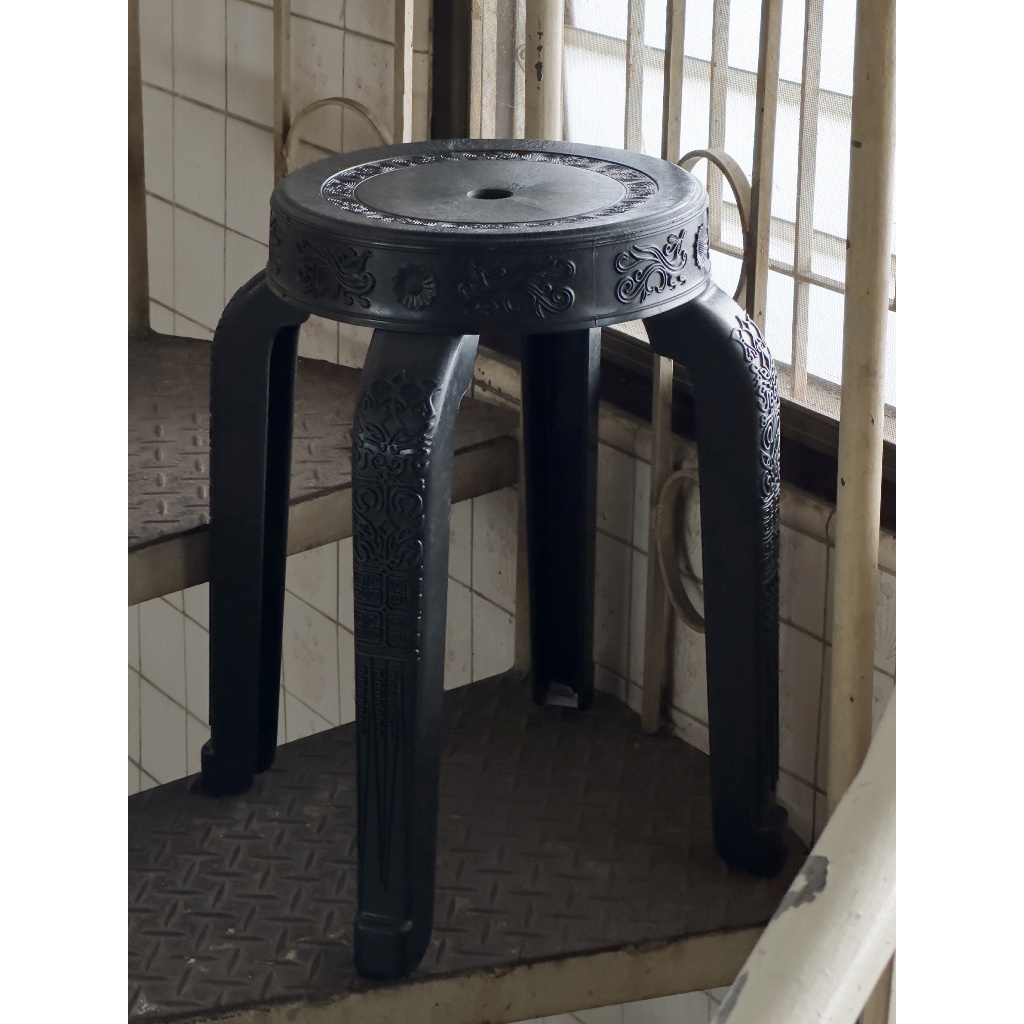 CHOEI CLASSIC STOOL - OLIANG