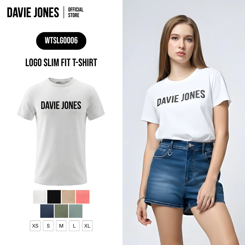 DAVIE JONES WOMEN [BE FEARLESS] เสื้อยืดผู้หญิง Logo Slim Fit T-Shirt สีขาว ดำ เบจ ชมพู กรม เขียว เขียวอมเทา LG0006