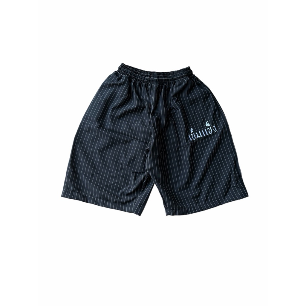 กางเกงเข้มแข็ง เข้มแข็ง คลุมเข่า Khemkhaeng straight line fabric คลุมเข่าดำลายเส้นฟอนต์เล็ก