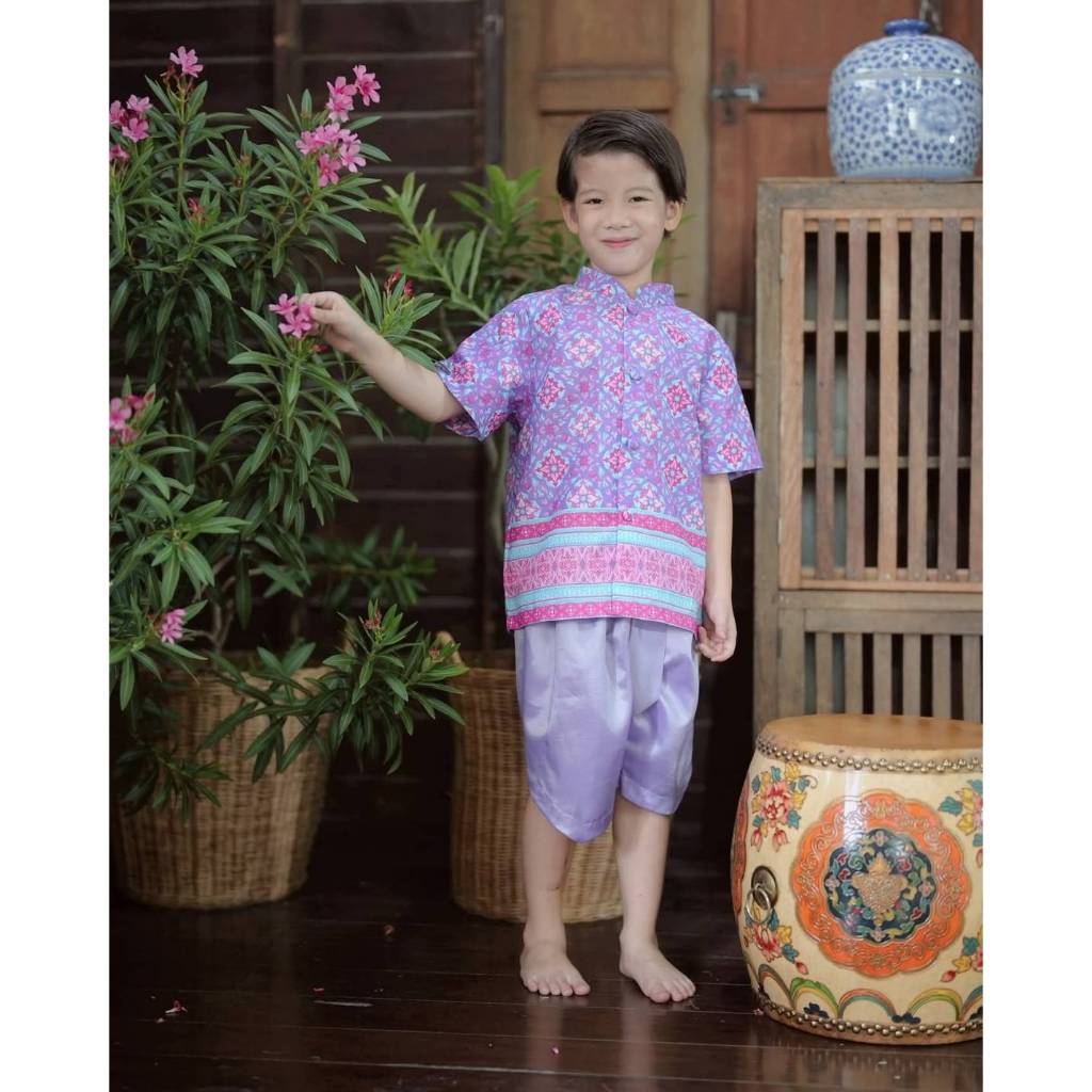 ชุดไทยเด็กชายคอตั้ง รุ่นร่าเริงสีม่วง