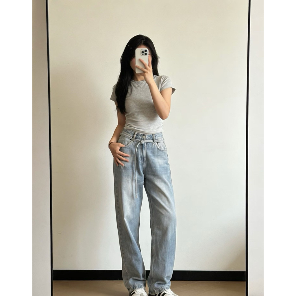 กางเกงยีนส์ A S  Low waist, straight leg สินค้าใหม่ ของแท้