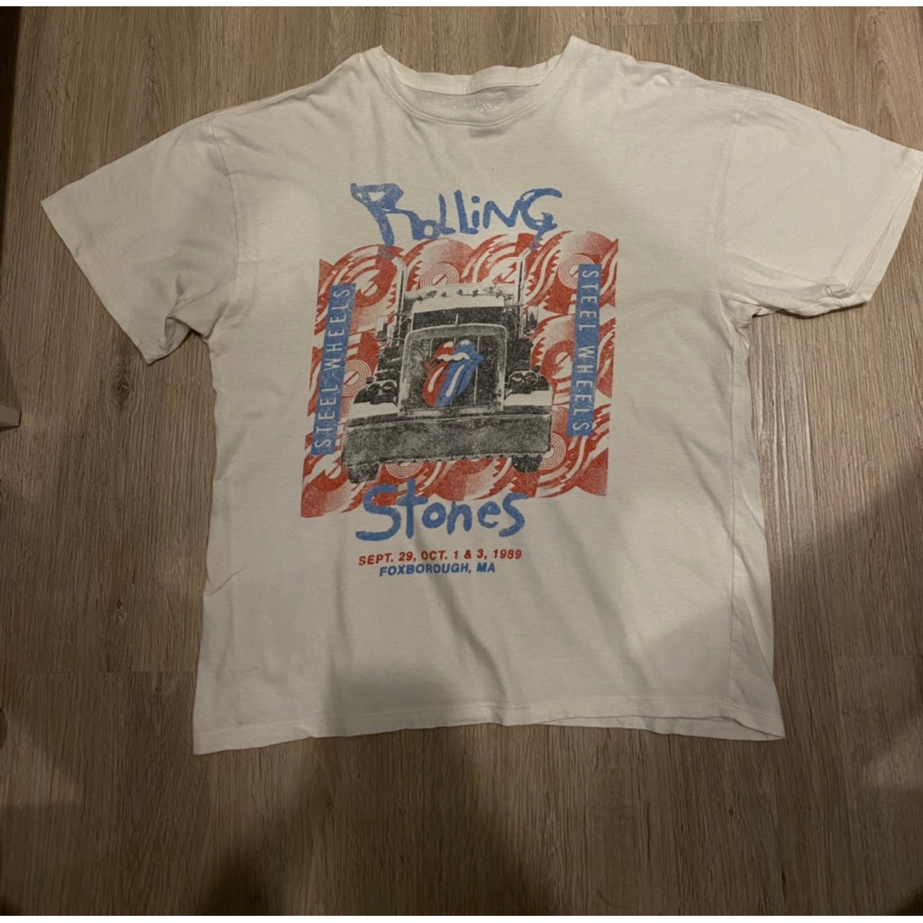 รหัสA1 เสื้อวง The Rolling Stones Tour’1989 ขนาด: อก42นิ้ว ยาว 25นิ้ว  ตำหนิ:- ราคา: 269บาท 💖