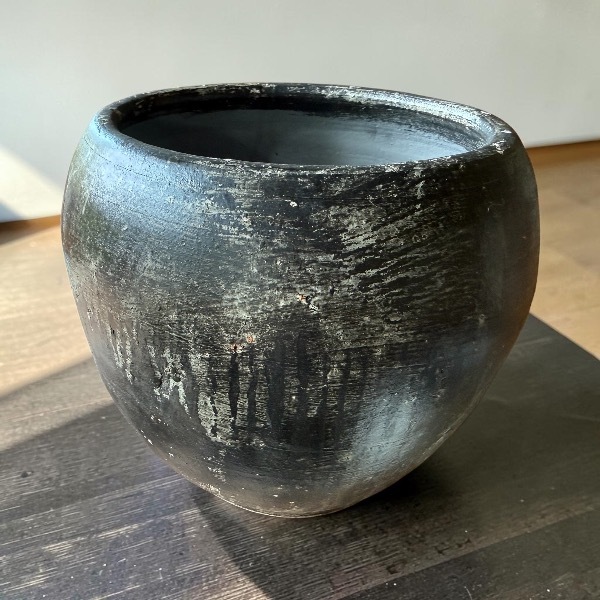 Flowerpot กระถางดินเผาทรงกลม วินเทจสไตล์ ขนาด 28 x 26 cm.