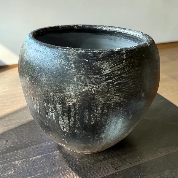 Flowerpot กระถางดินเผาทรงกลม วินเทจสไตล์ ขนาด 28 x 26 cm.