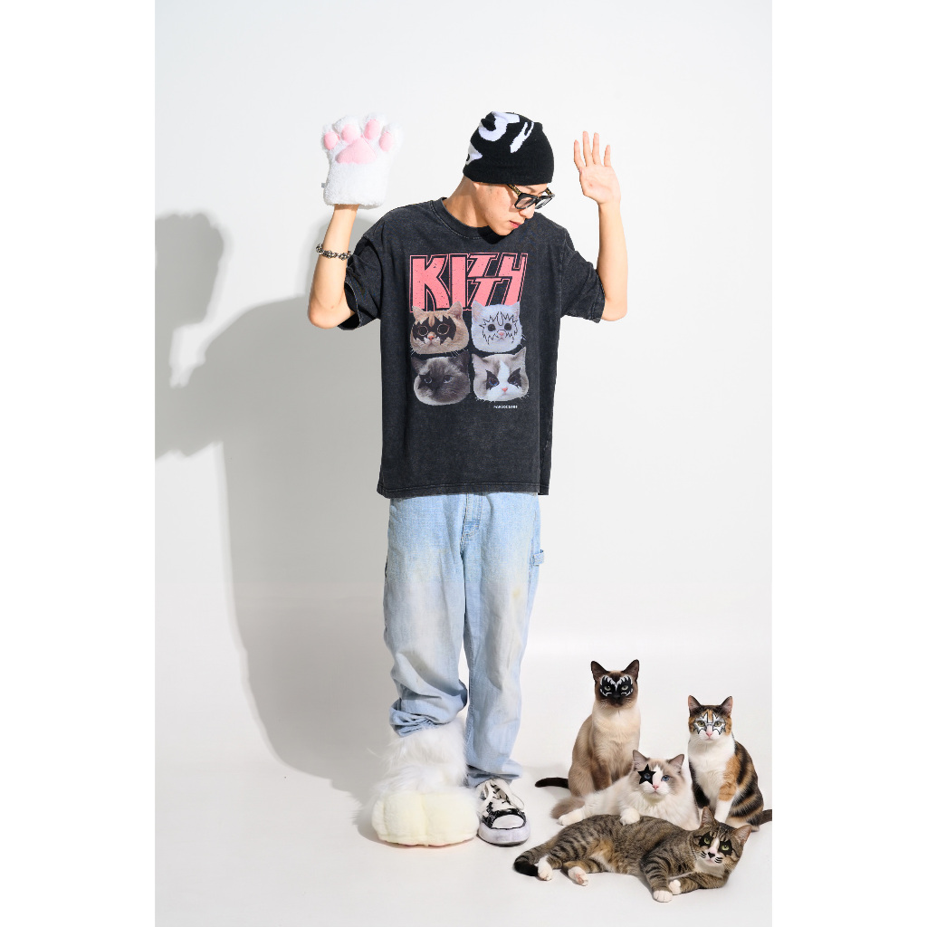 kitty black pink เสื้อล้อวงkiss เสื้อวงสไตล์วินเทจ ฟอดเฟด สกรีนdtg ผ้าบาง สกรีนจม