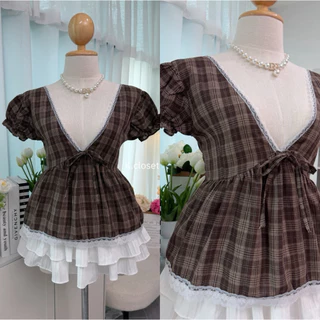 เสื้อคอวีแขนตุ๊กตา detail แต่งลูกไม้ลายสก็อตน่ารักทรงคอ V ลึกผูกโบว์หน้า