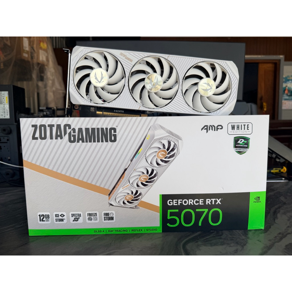 VGA RTX5070/12GB ZOTAC AMP EDITION WHITE (D7)