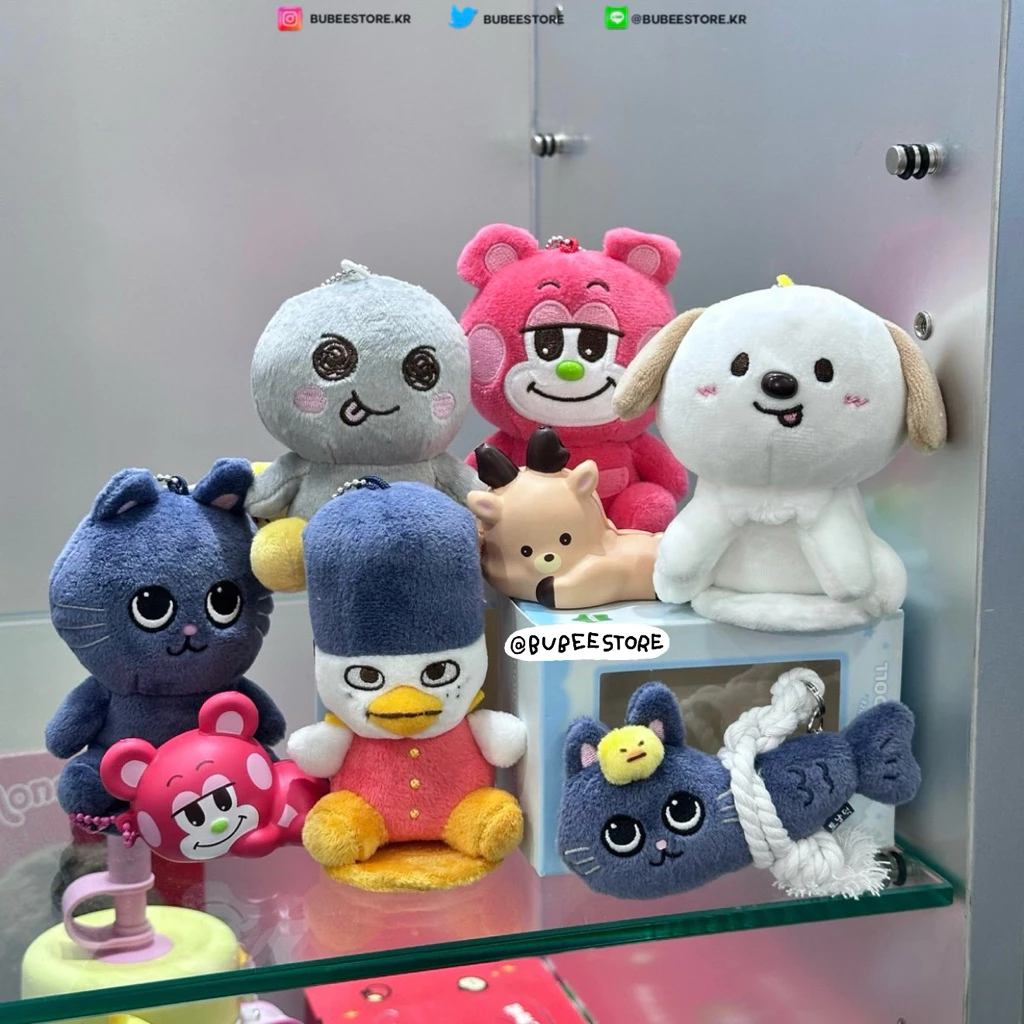 (ใช้โค้ดลด 20% สูงสุด 1000.-) พร้อมส่ง มีส่งด่วน 🛵 WE LITTLE RIIZE ตุ๊กตา MAGNETIC DOLL / GOOD LUCK KEYRING