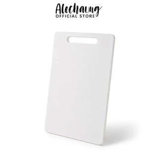 Alechaung เขียงพลาสติก เขียงพกพา Plastic Cutting Board มีช่องจับ กันเชื้อรา สำหรับหั่นผัก ผลไม้ เนื้อสัตว์ มี 3 ขนาด