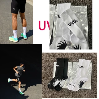（ไม่ใช่ของขวัญ）พร้อมส่ง!! UVU Running Sock (Black/White)ถุงเท้ากีฬา ถุงเท้าขายาว