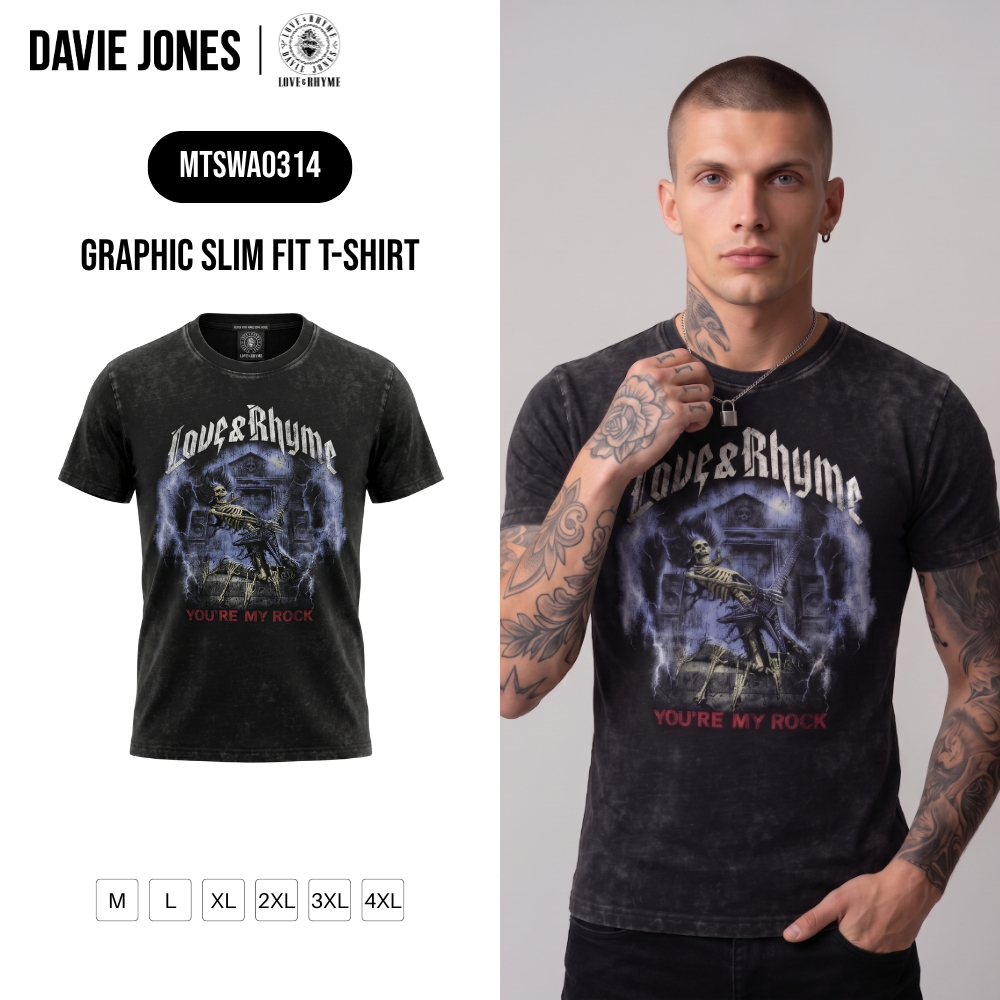 DAVIE JONES [LOVE & RHYME] เสื้อยืดผู้ชาย Graphic Slim Fit T-Shirt สีดำฟอก WA0314